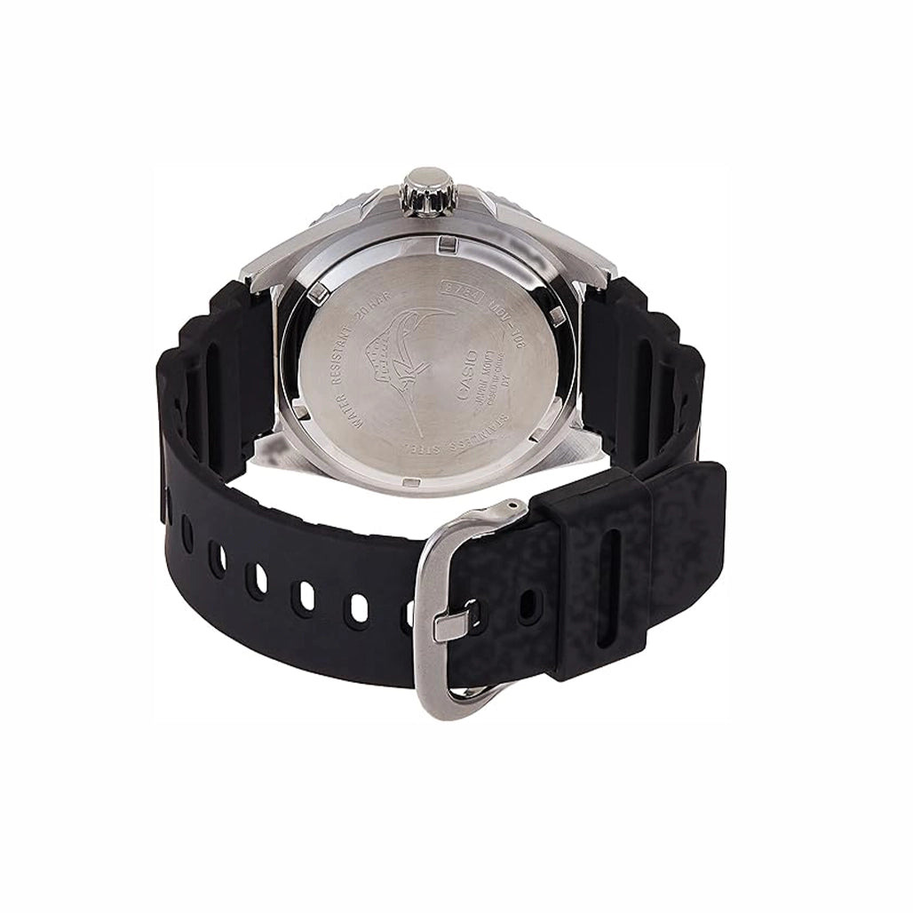 Casio "Duro" 200M Professional Diver