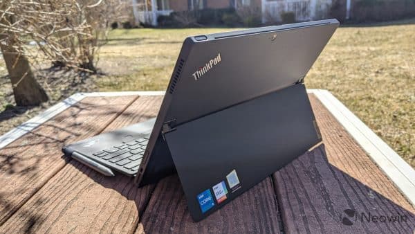 Lenovo THINKPAD X12 DETACHABLE G1 20UVS4JM00-LCR-NOB	 i5-11TH 16GB 256GB SSD 12.3" FHD+ Iris Xe Graphics - Image 2